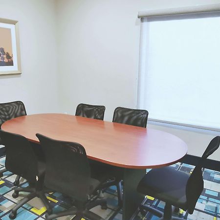 لا كوينتا إن آند سويتس باي ويندام إن إي لونج بيتش/سايبرس Hawaiian Gardens المظهر الخارجي الصورة