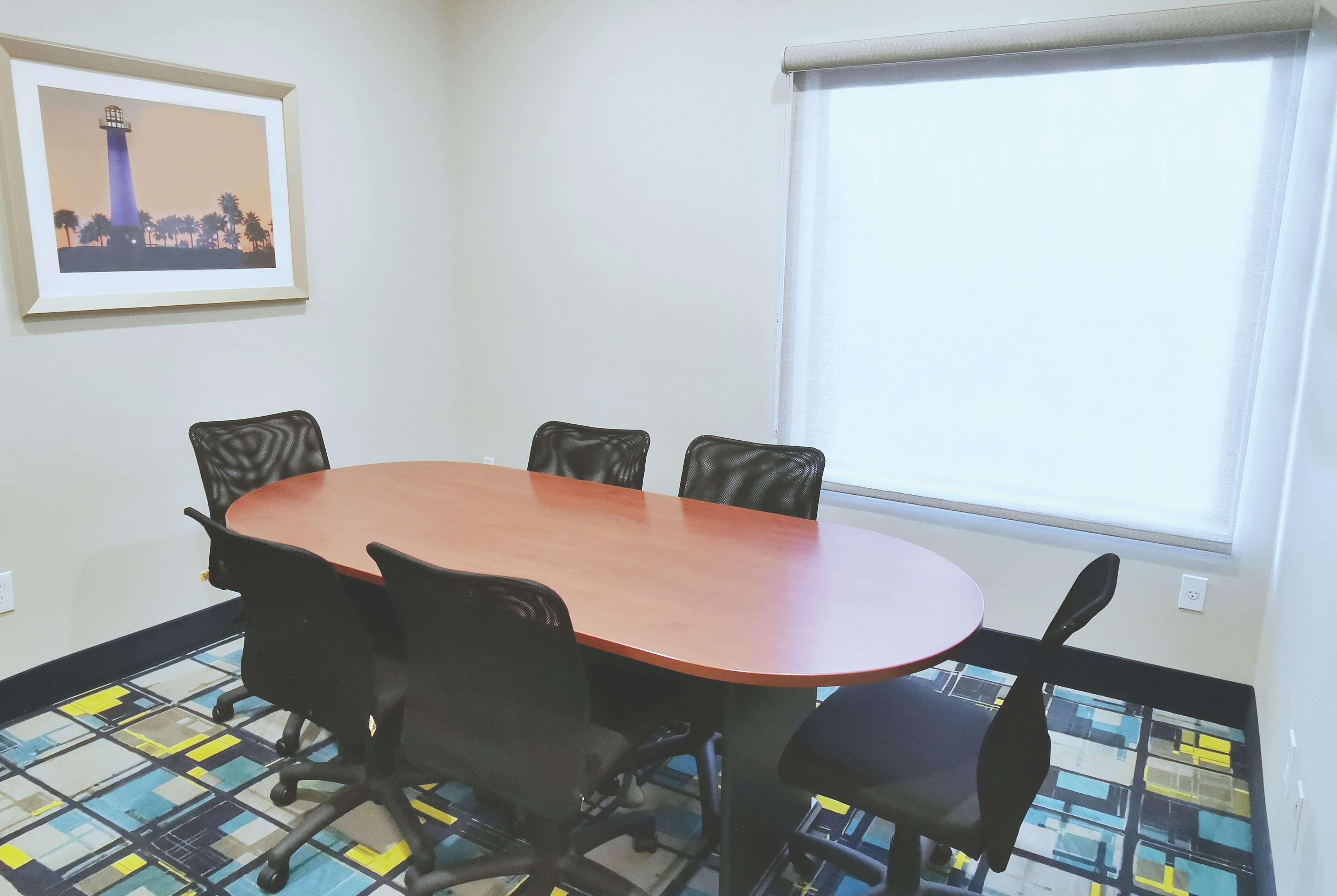 لا كوينتا إن آند سويتس باي ويندام إن إي لونج بيتش/سايبرس Hawaiian Gardens المظهر الخارجي الصورة