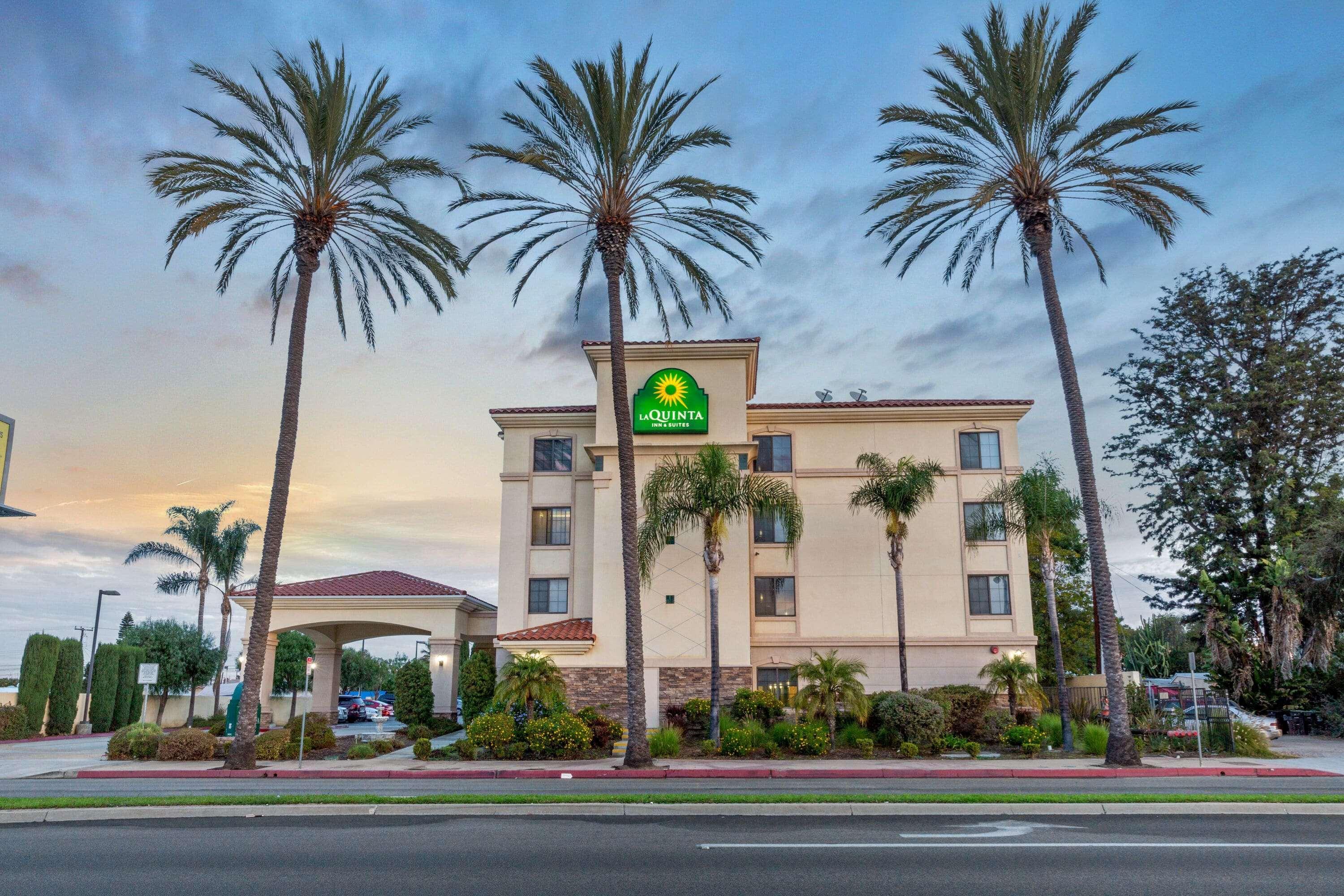 لا كوينتا إن آند سويتس باي ويندام إن إي لونج بيتش/سايبرس Hawaiian Gardens المظهر الخارجي الصورة