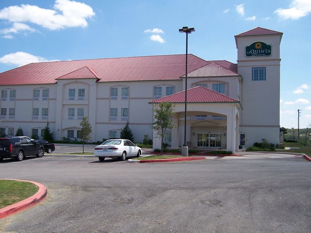 لا كوينتا إن آند سويتس باي ويندام إن إي لونج بيتش/سايبرس Hawaiian Gardens المظهر الخارجي الصورة